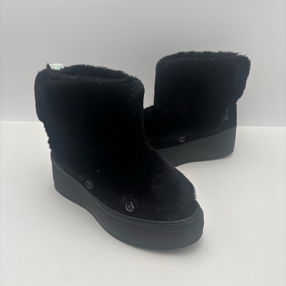 P448 Plush Black Winter Boots